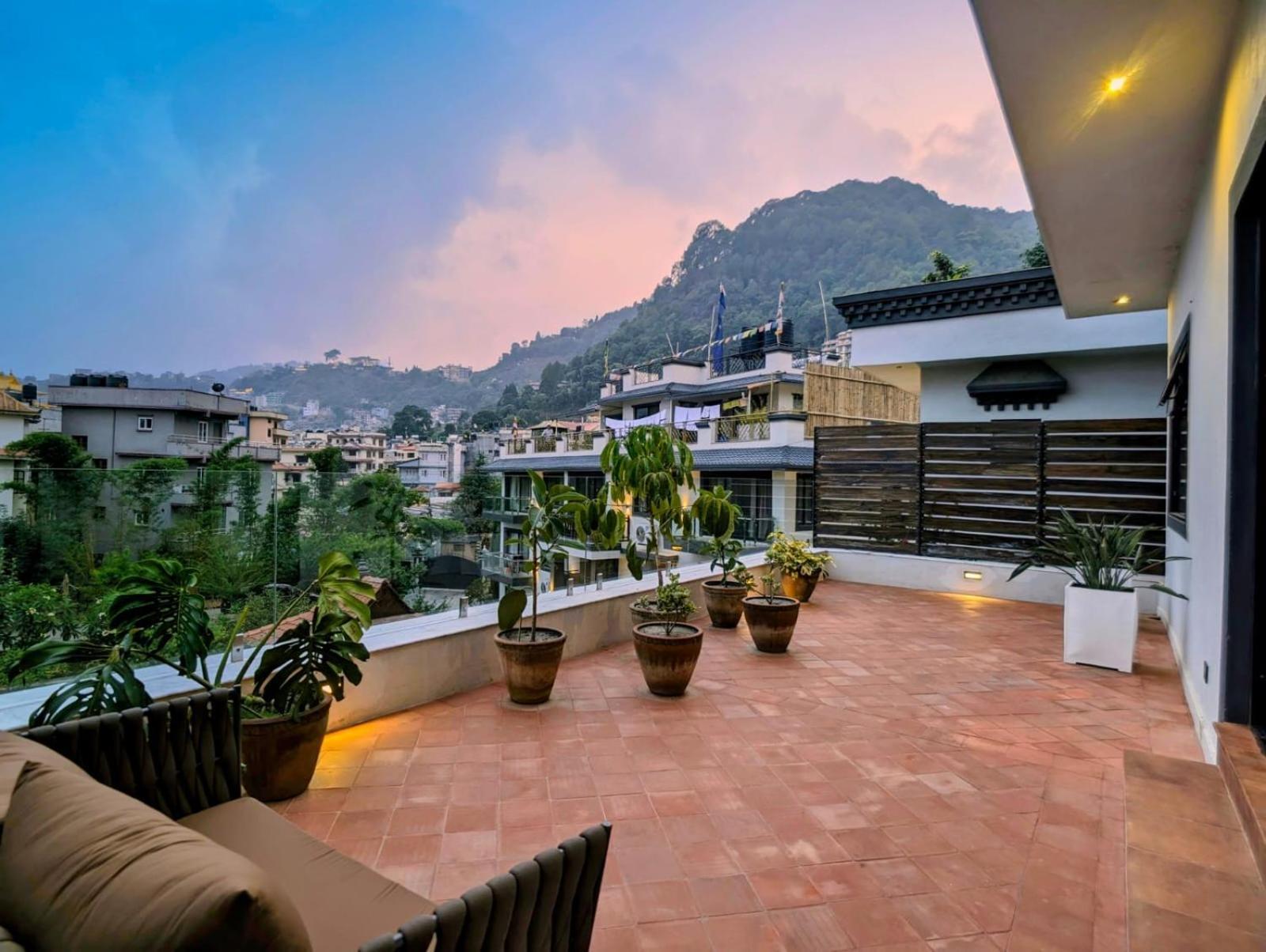 Uma Residence And Suites Kathmandu Exteriör bild