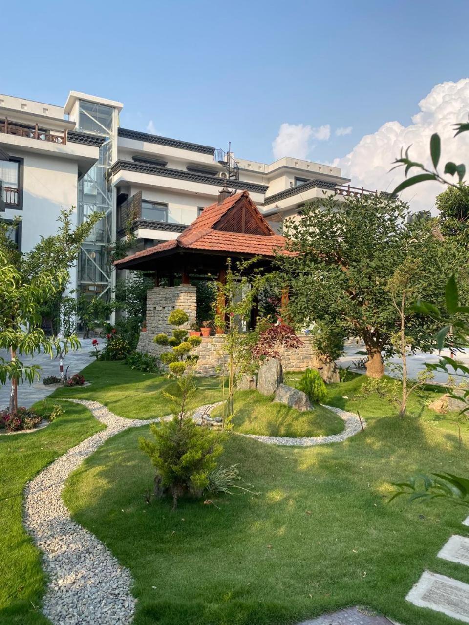 Uma Residence And Suites Kathmandu Exteriör bild